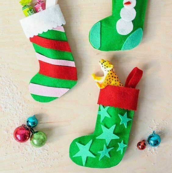 Новогодние носки новогодние носки своими руками, носок новогодний своими руками, новогодний носок для подарков своими руками, Рождественский носок, носок прикольный, класс мастер новогодний рука, новогодний подарок, корпоративный подарок, интересный класс мастер, краска мастер класс, мастер класс москва, новогодние носки для подарков своими руками, рождественские носки для подарков